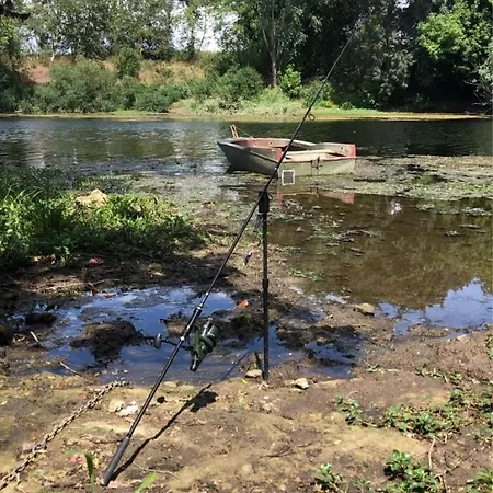 Prázdninový dům Charmante Du 17eme Siecle A Lilette Avec Jacuzzi Et Proche Riviere