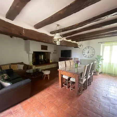 Charmante Du 17eme Siecle A Lilette Avec Jacuzzi Et Proche Riviere Buxeuil